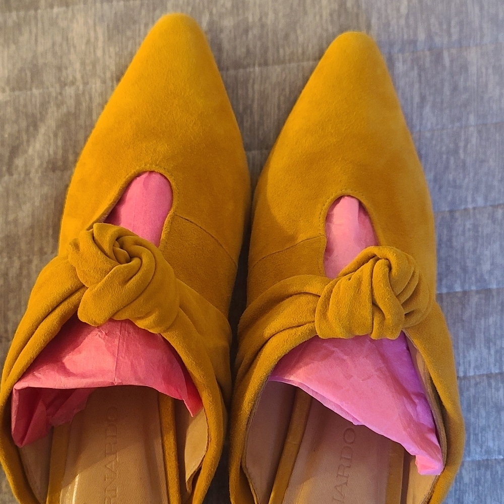 Bernardo Mustard Suede Knot Mules Slip-On Pointed Toe Women’s Shoes